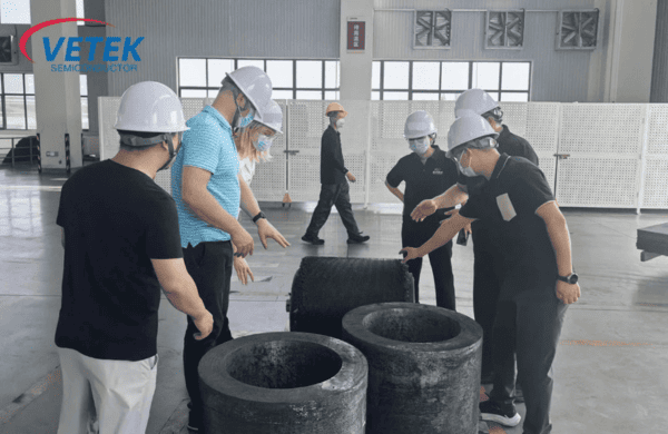 نرحب بالعملاء لزيارة مصنع منتجات ألياف الكربون التابع لشركة Veteksemicon